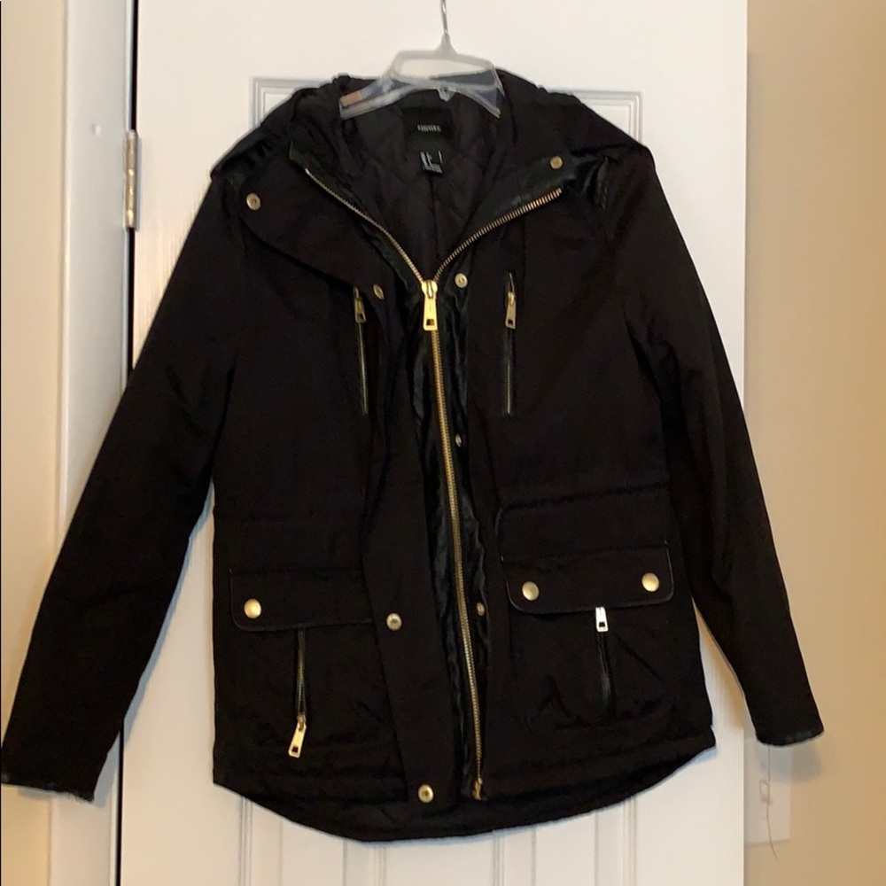 Black forever 21 puffy jacket
